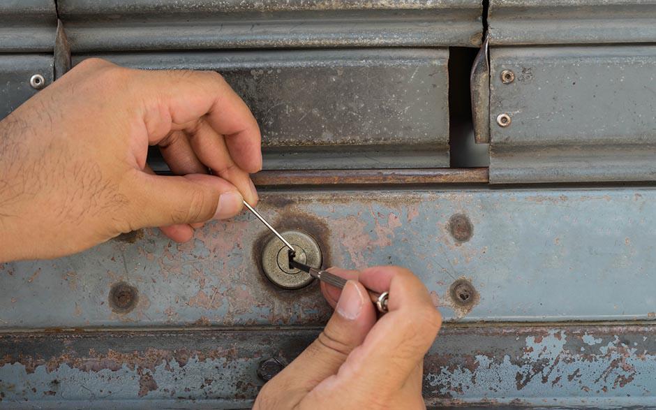  serrure de porte prix Dugny